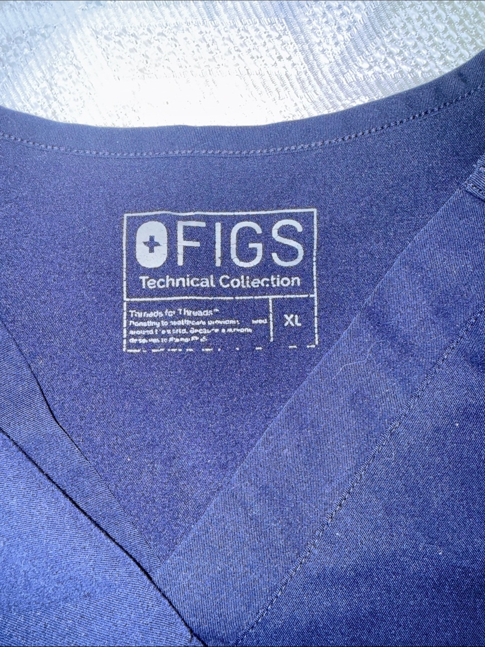 2 FIGS Men’s Navy Blue V-Neck Scrub Top - Chest Pocket